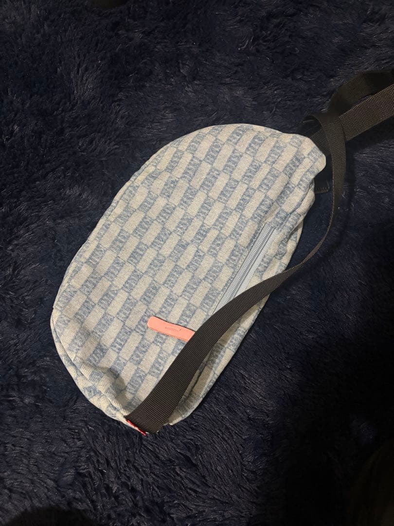 KITH LEVI’Sデニム柄 ボディバック　ウエストバッグ