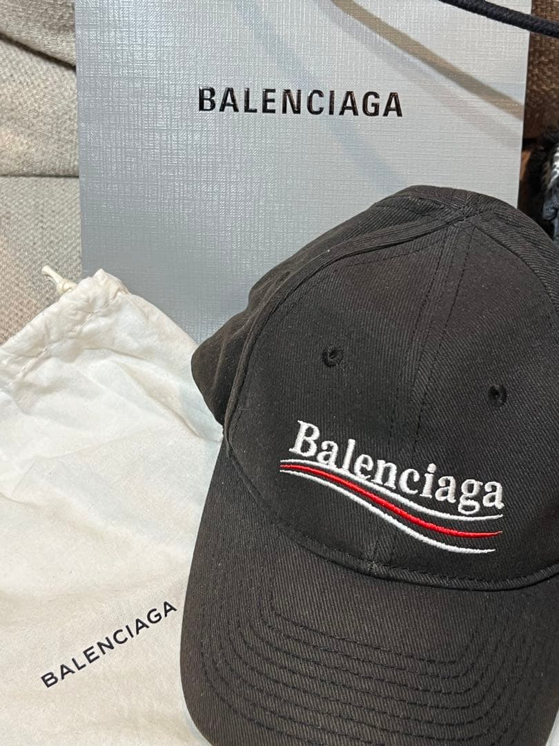 Balenciaga ブラックキャップ Archetype