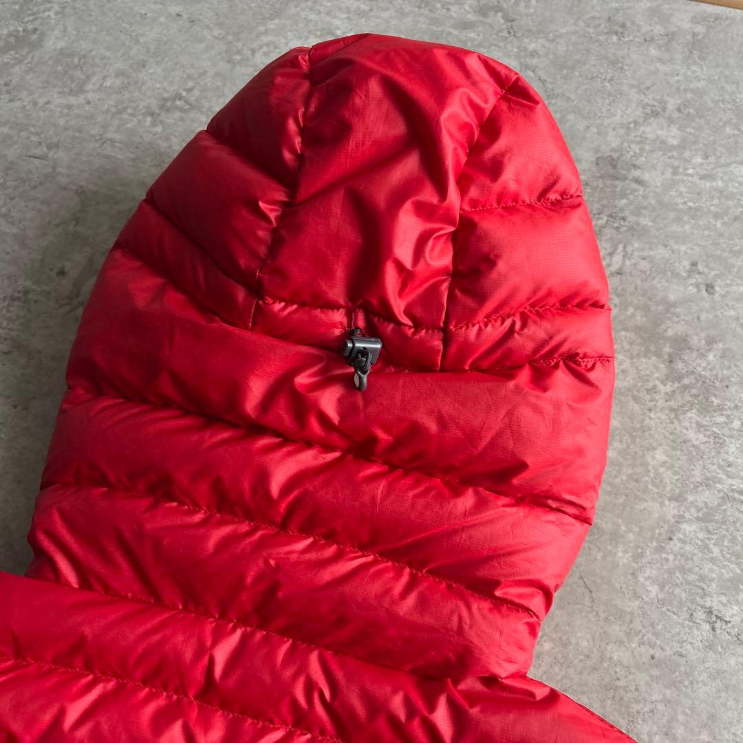美品■patagonia パタゴニア【M】ダウンセーター ジップ フーディ 赤