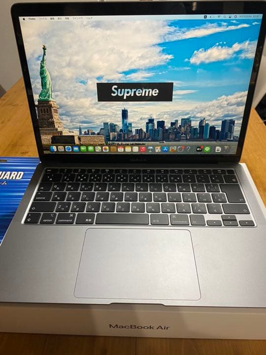MacBook Air 2020年式 保護フィルム　保護ケース付き