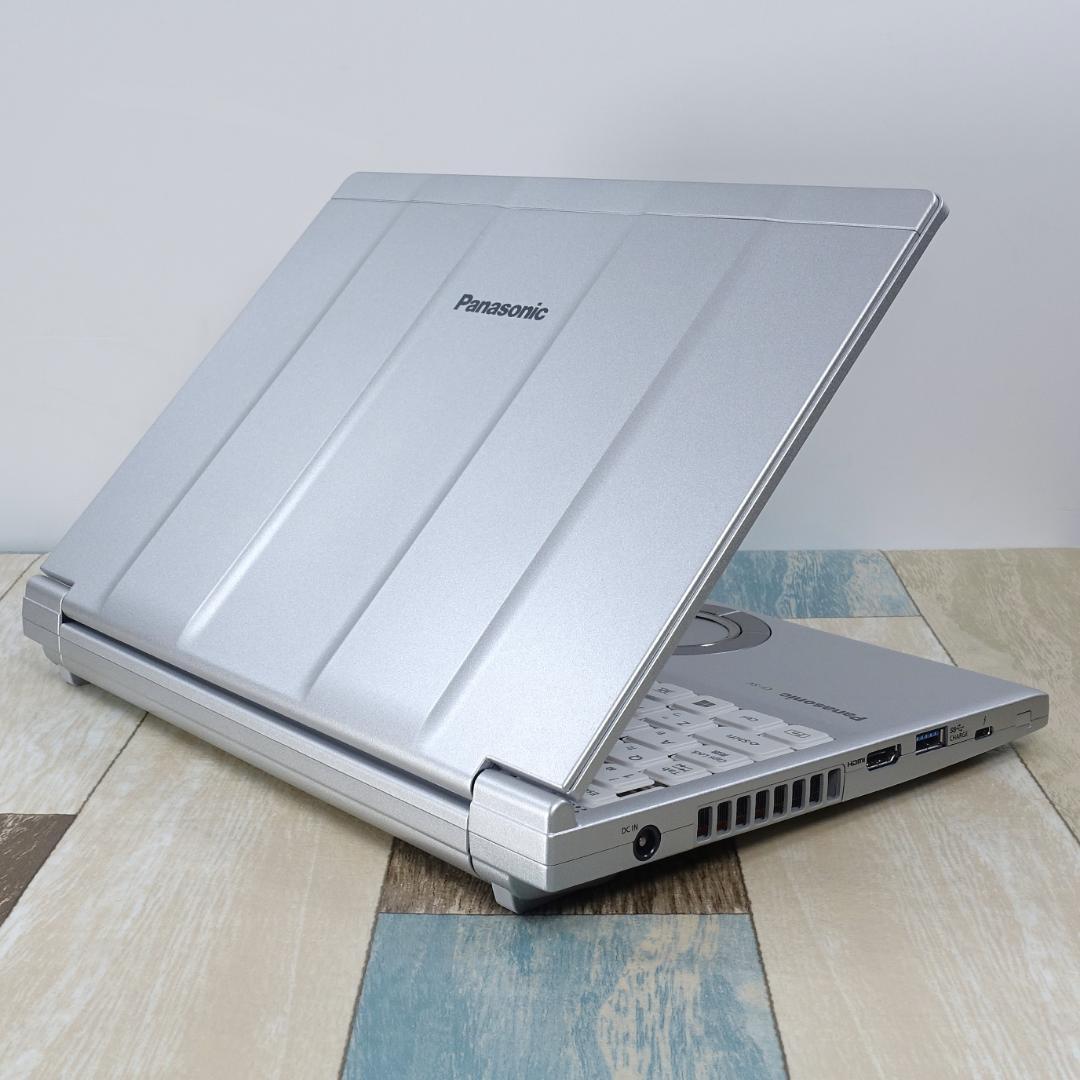 累積使用時間僅少の極美品✨超高速新品ＳＳＤ５００ＧＢ＆１６ＧＢメモリ搭載✨日本製