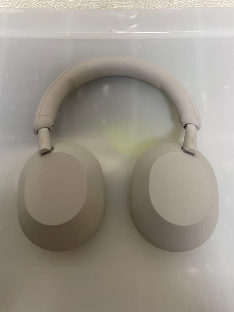Sony SONY WH-1000XM5 グレー　ケース付き