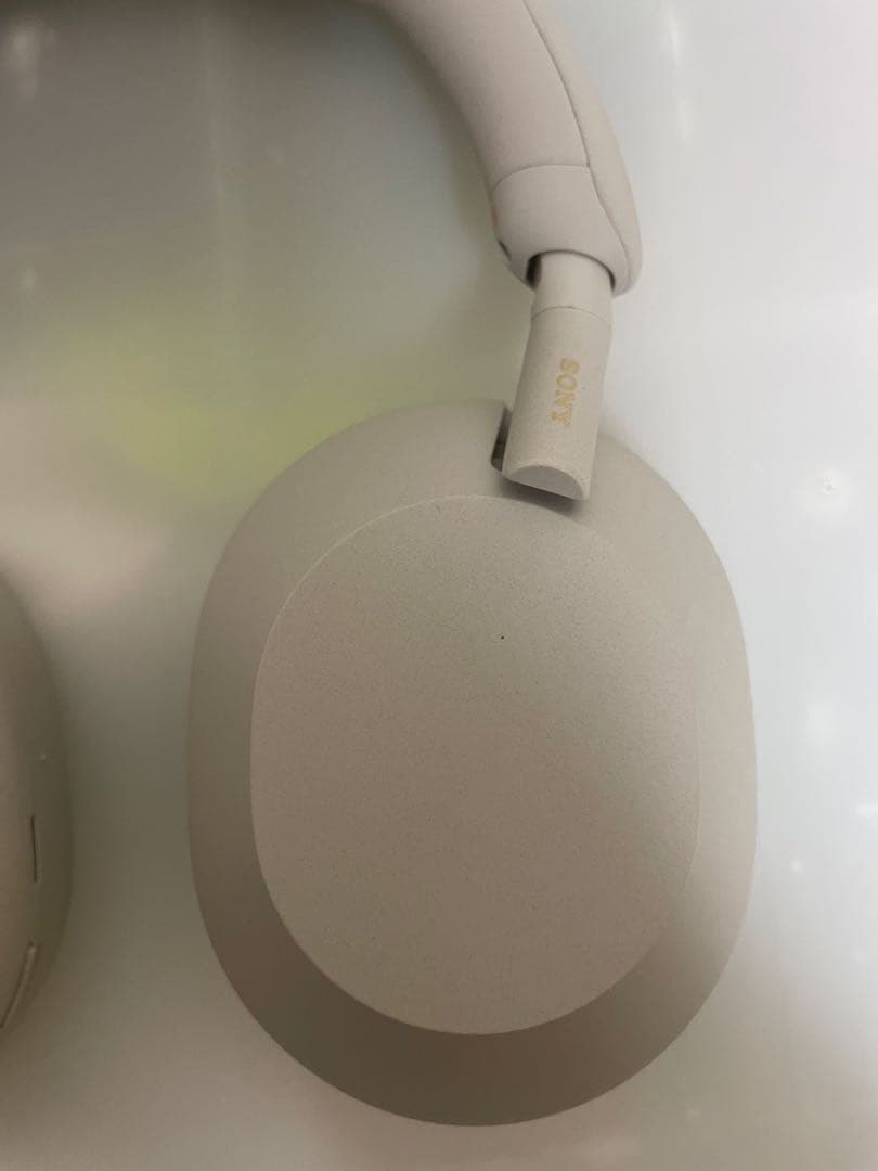 Sony SONY WH-1000XM5 グレー　ケース付き