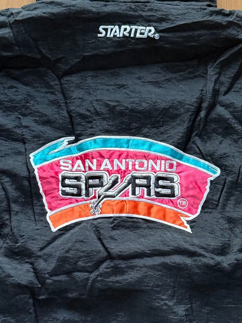 90s NBA スターター製SPURS プルオーバージャケット 中綿入り 黒