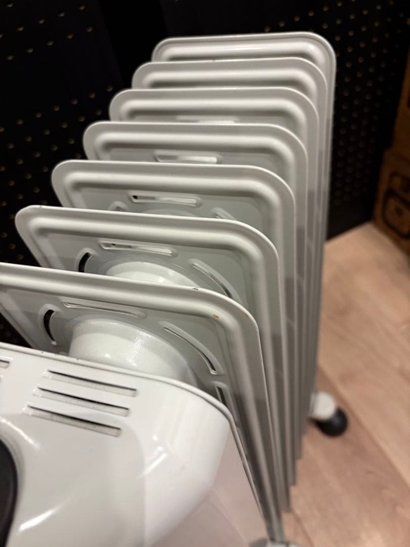 デロンギ De'Longhi オイルヒーター HJ0812