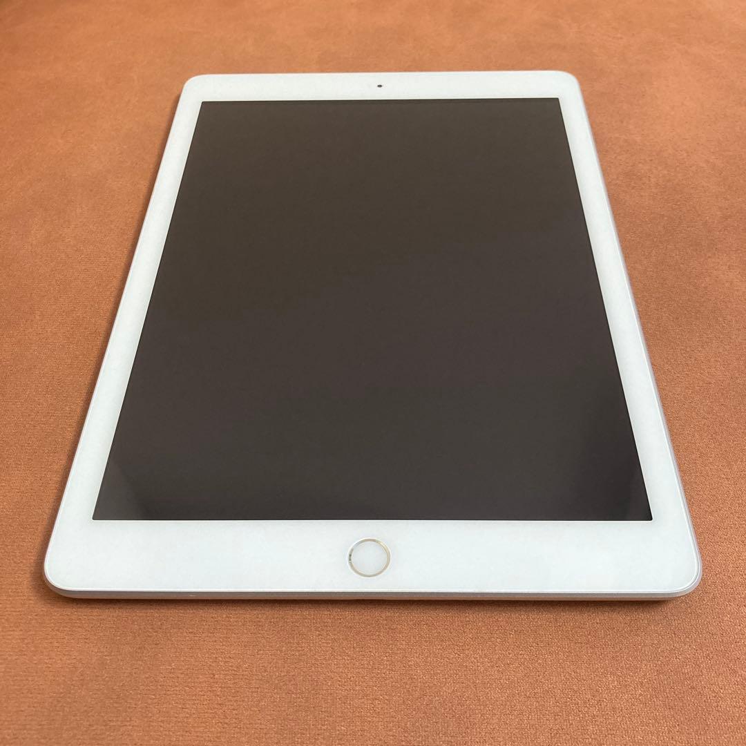3214 極美品新品級☆電池最良好☆iPad5第5世代128GB WIFIモデル