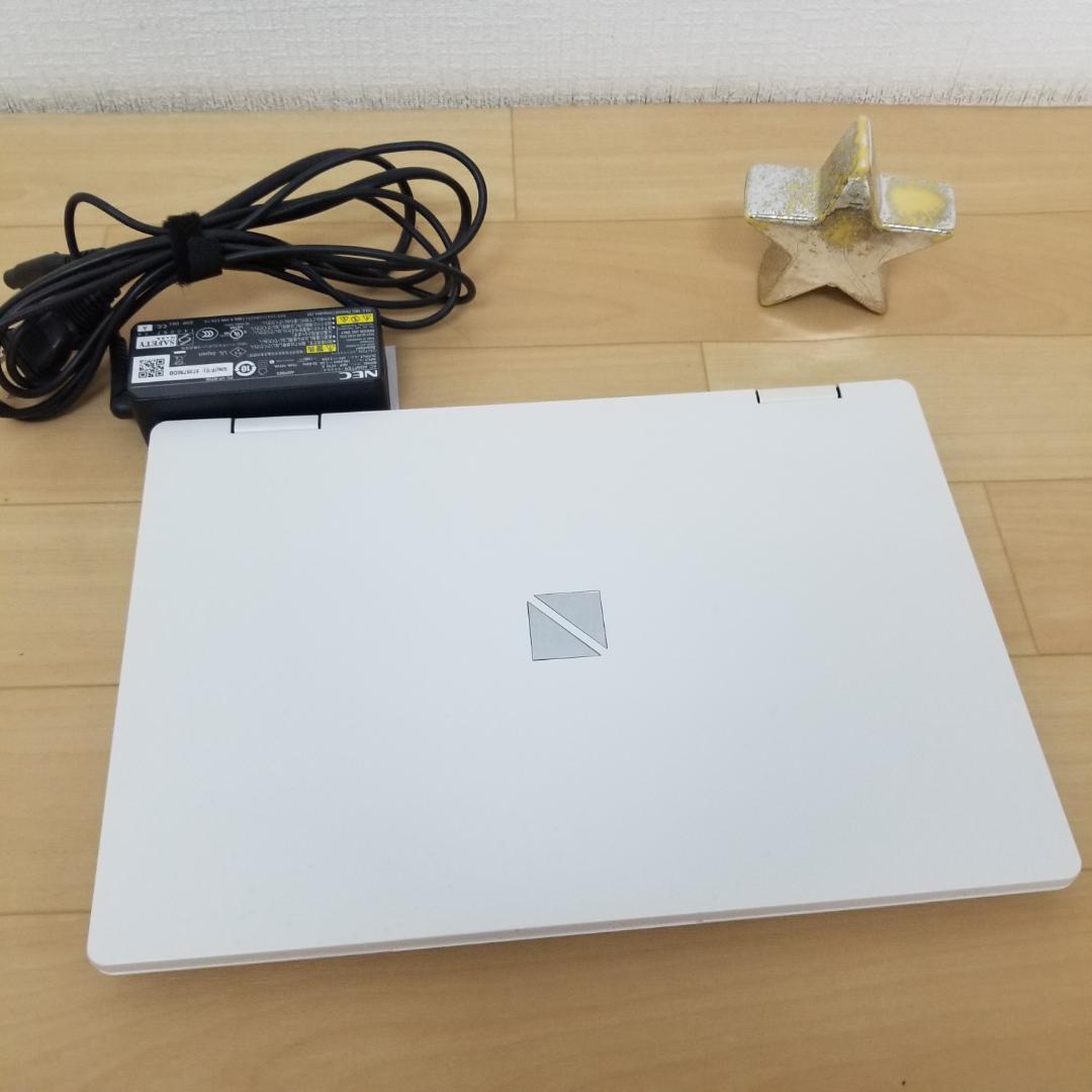 小型 軽量 SSD Win11 即使用可ノートPC NEC (E3016)
