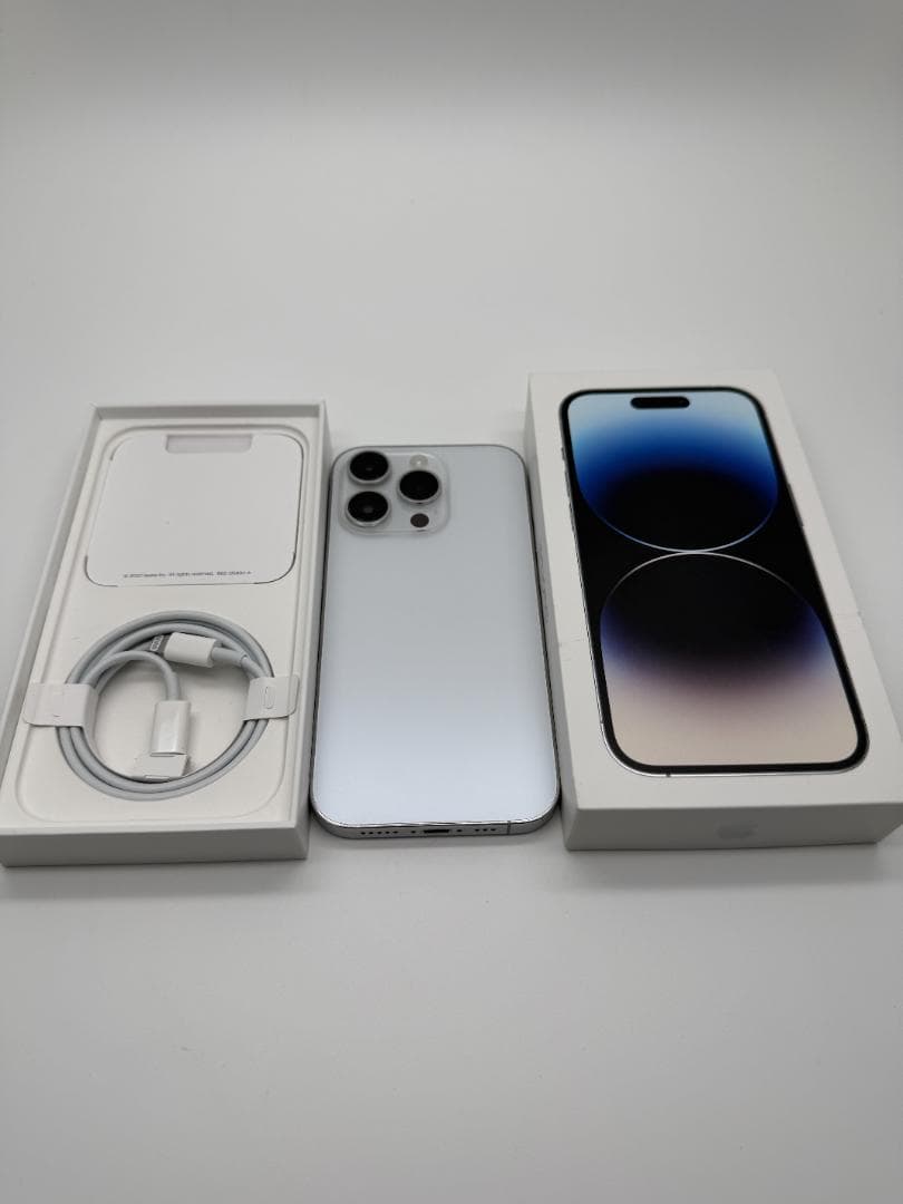 ＜美品＞iPhone 14 Pro シルバー 256GB シムフリー 残債無し