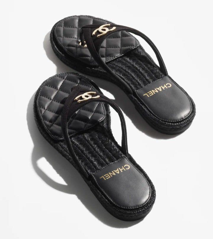 ひろし様　CHANEL　シャネル　ビーチサンダル　CCココマーク　正規新品未使用