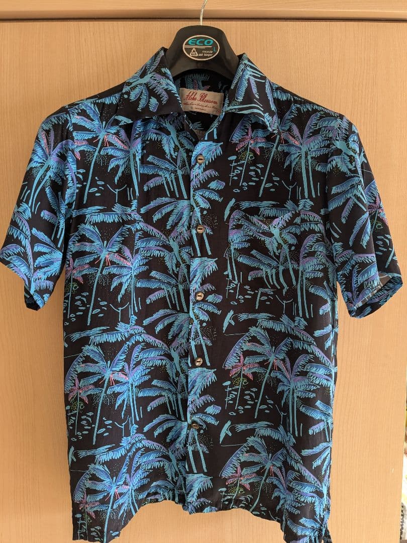 はる沖縄中毒様　AlohaBlossom 半袖 パームツリー柄