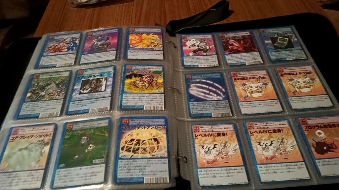 旧デジモンカードゲーム900枚弱まとめ売り