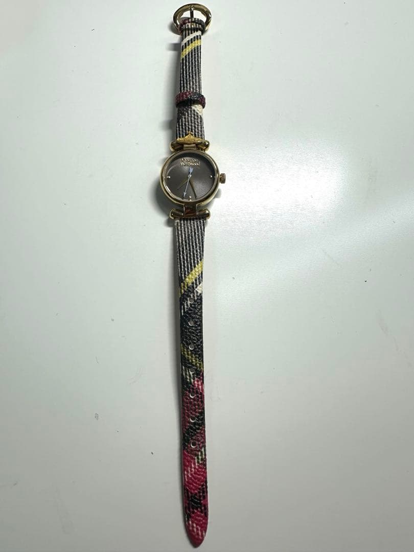 【中古美品】Vivienne Westwood 時計　電池交換済　ヴィヴィアン