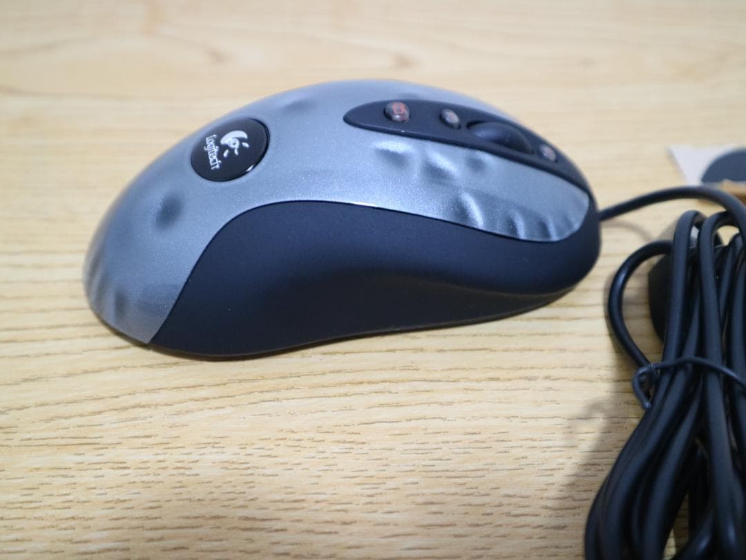 新品 Logitech MX518 ロジテック 有線ゲーミング レーザーマウス