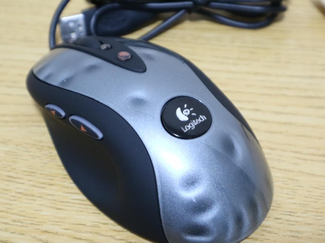新品 Logitech MX518 ロジテック 有線ゲーミング レーザーマウス