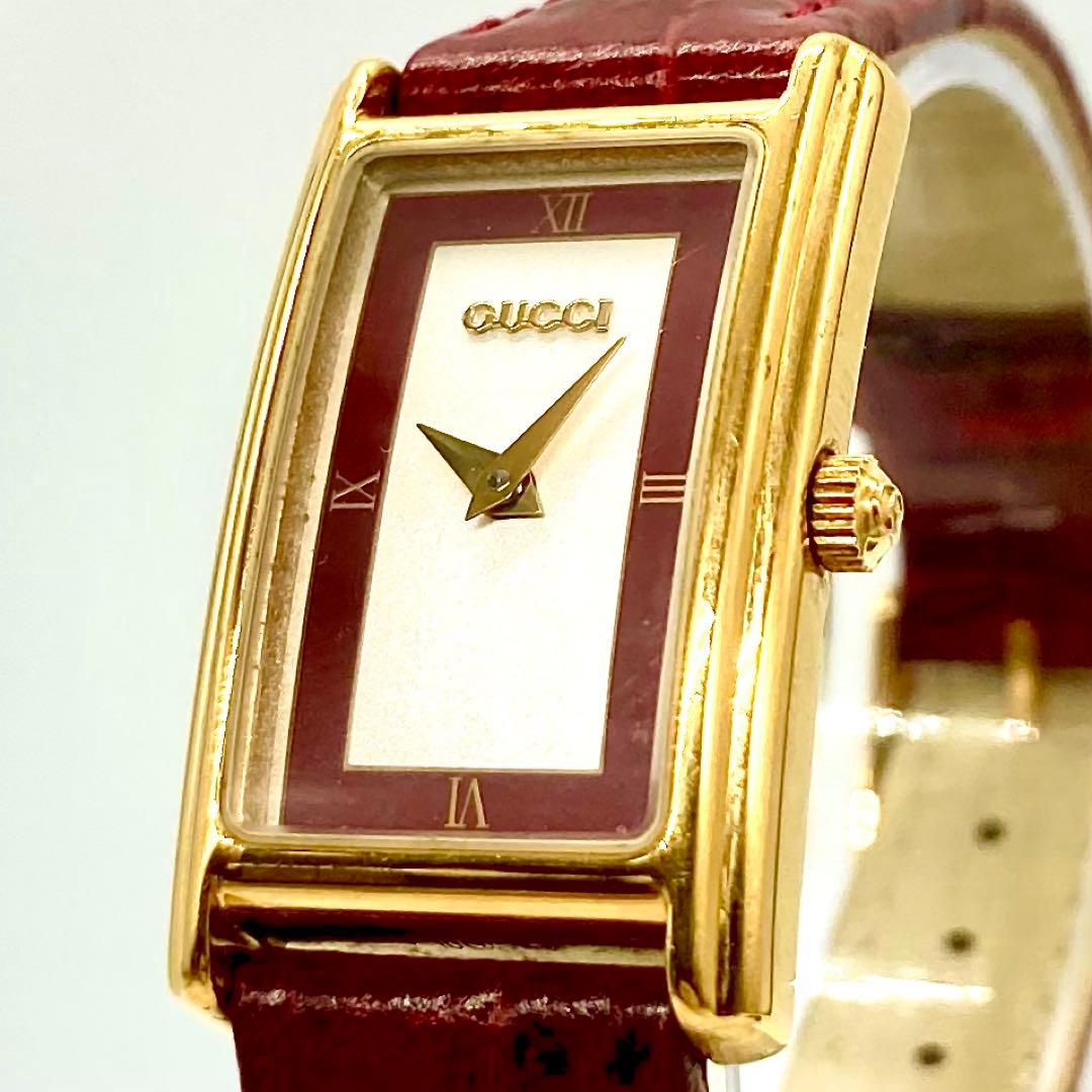 【稼動】 グッチ 2600L 腕時計 QZ スクエア シルバー文字盤 ゴールド