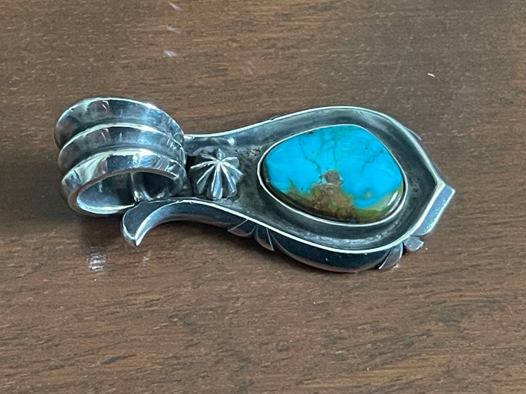 ラッキージョン LUCKY JOHN JoJoVa ターコイズ ペンダントトップ