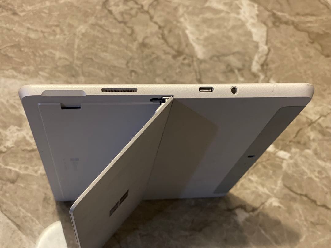 Surface Go Model:1824 64GB surfaceペン付