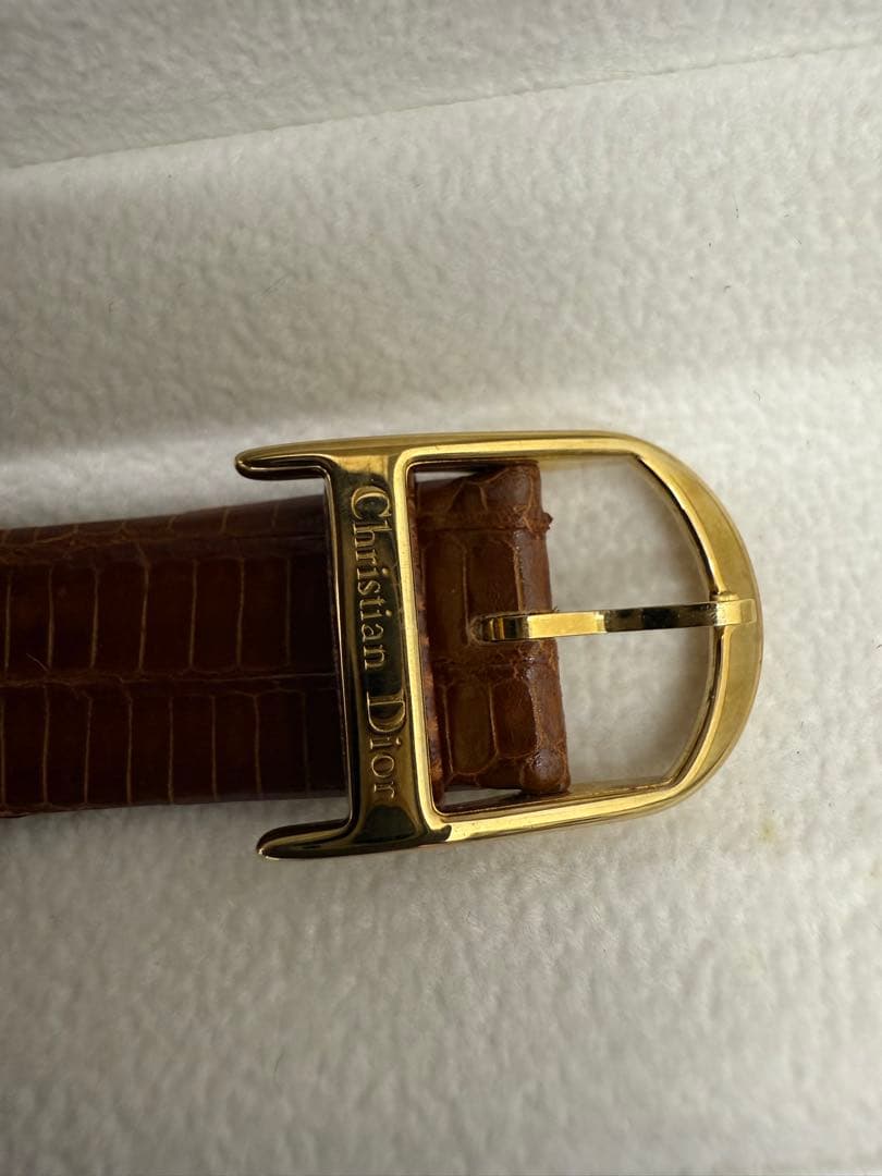 Christian Dior ゴールドレザー時計　箱付き