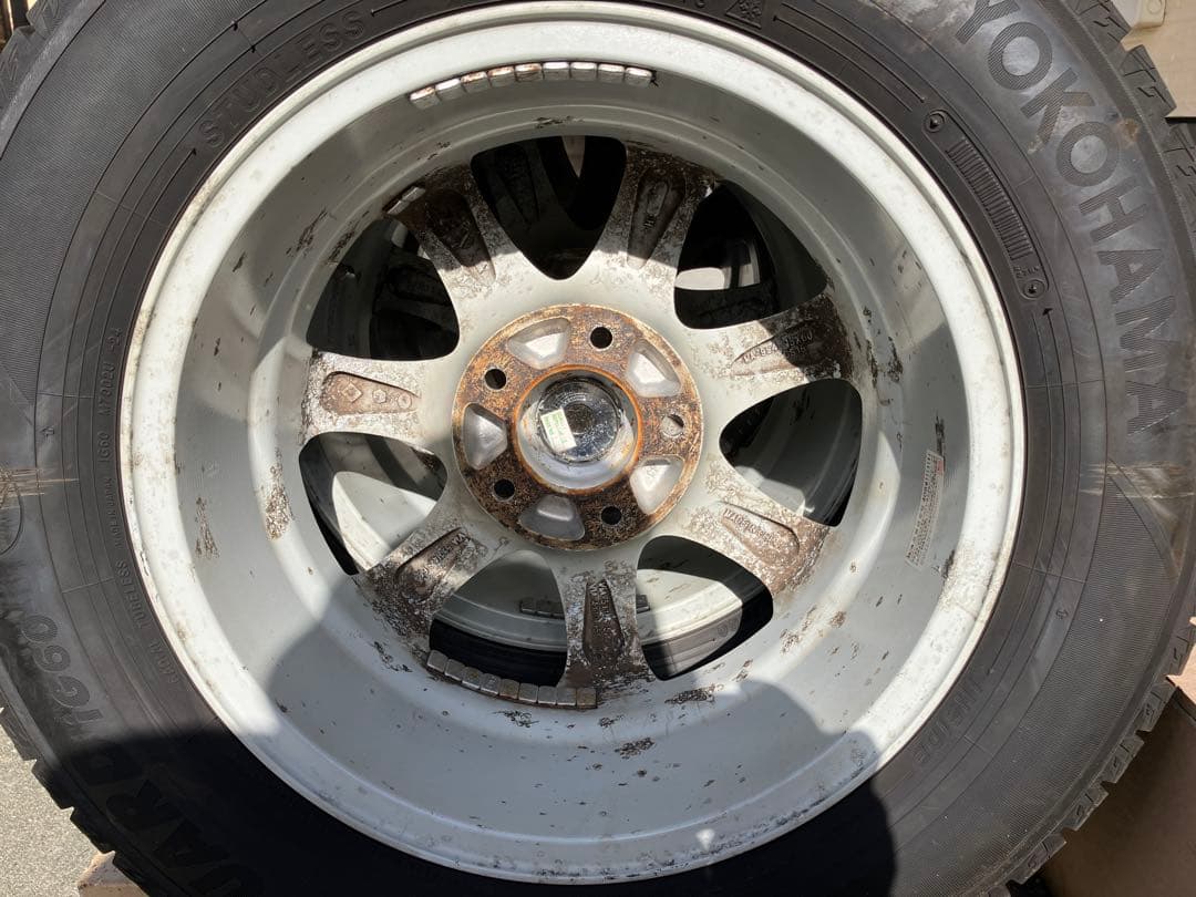 ヨコハマ 15インチ スタッドレスタイヤ・ホイールセット セレナ