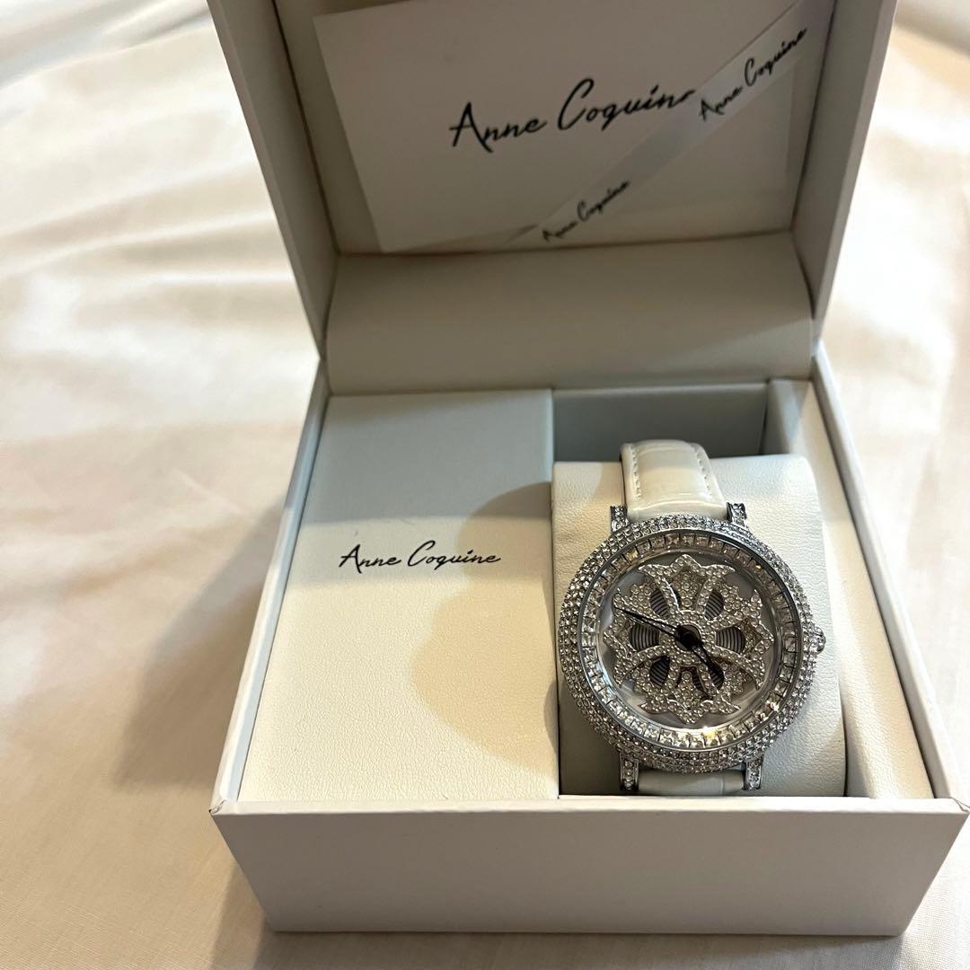 Anne Coquine アンコキーヌ クリスタルストーン腕時計（ホワイト）