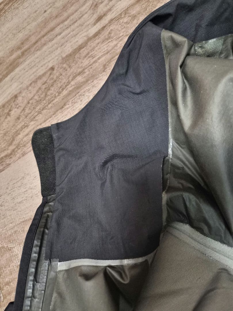 【廃盤】ARC'TERYX ベータSLハイブリッド Sサイズ