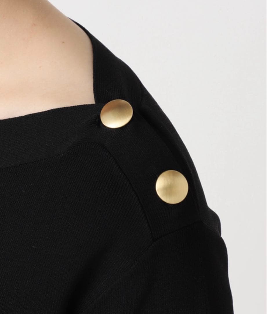 に*ゅ様 NOBLE ショルダーボタンニットプルオーバー