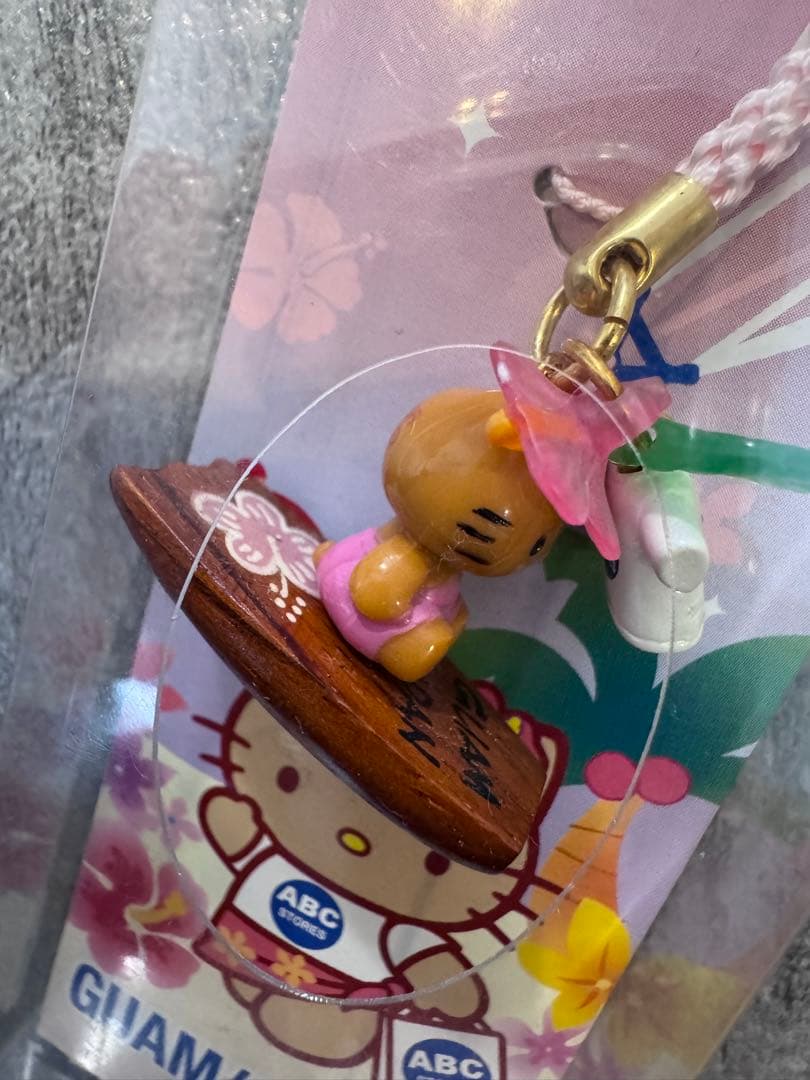ご当地キティ　グアム　サイパン　根付　ストラップ【未使用未開封】