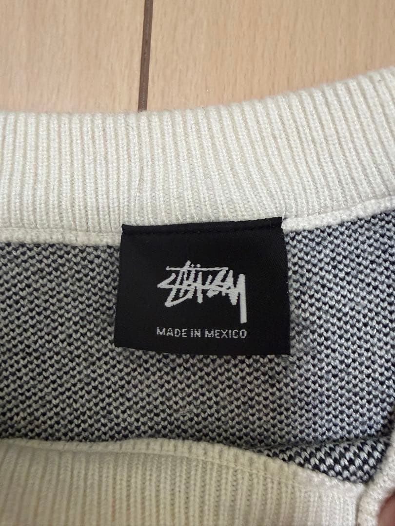 Stussy グラフィックセーター ホワイト/ブラック