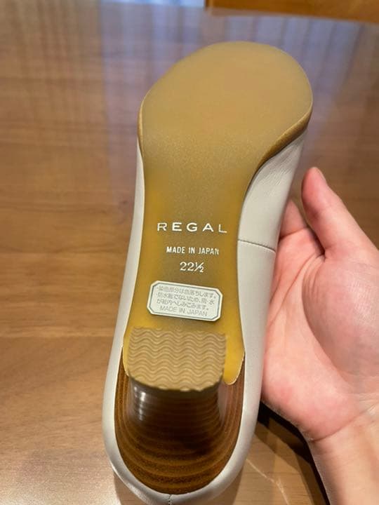 リーガルREGAL パンプス 【22.5 】【アイボリー】