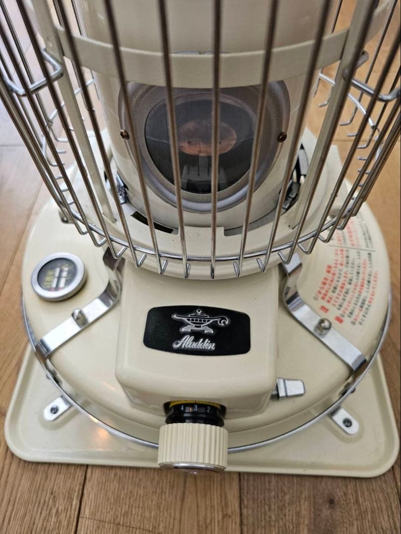 アラジン　Aladdin ガスストーブ ホワイト/給油ポンプ グリーン　セット