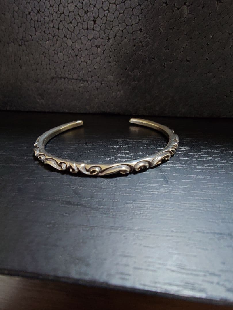 CHROME HEARTS スクロールバンド　バングル
