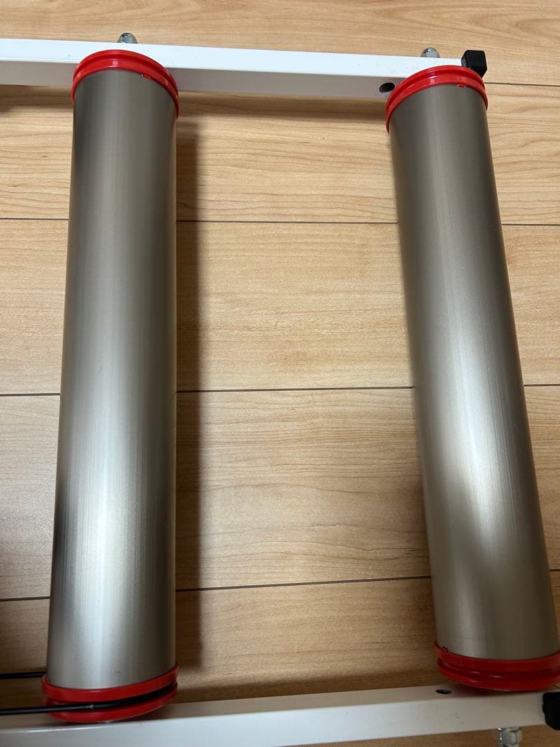 ミノウラ　3本ローラー シルバー/レッド