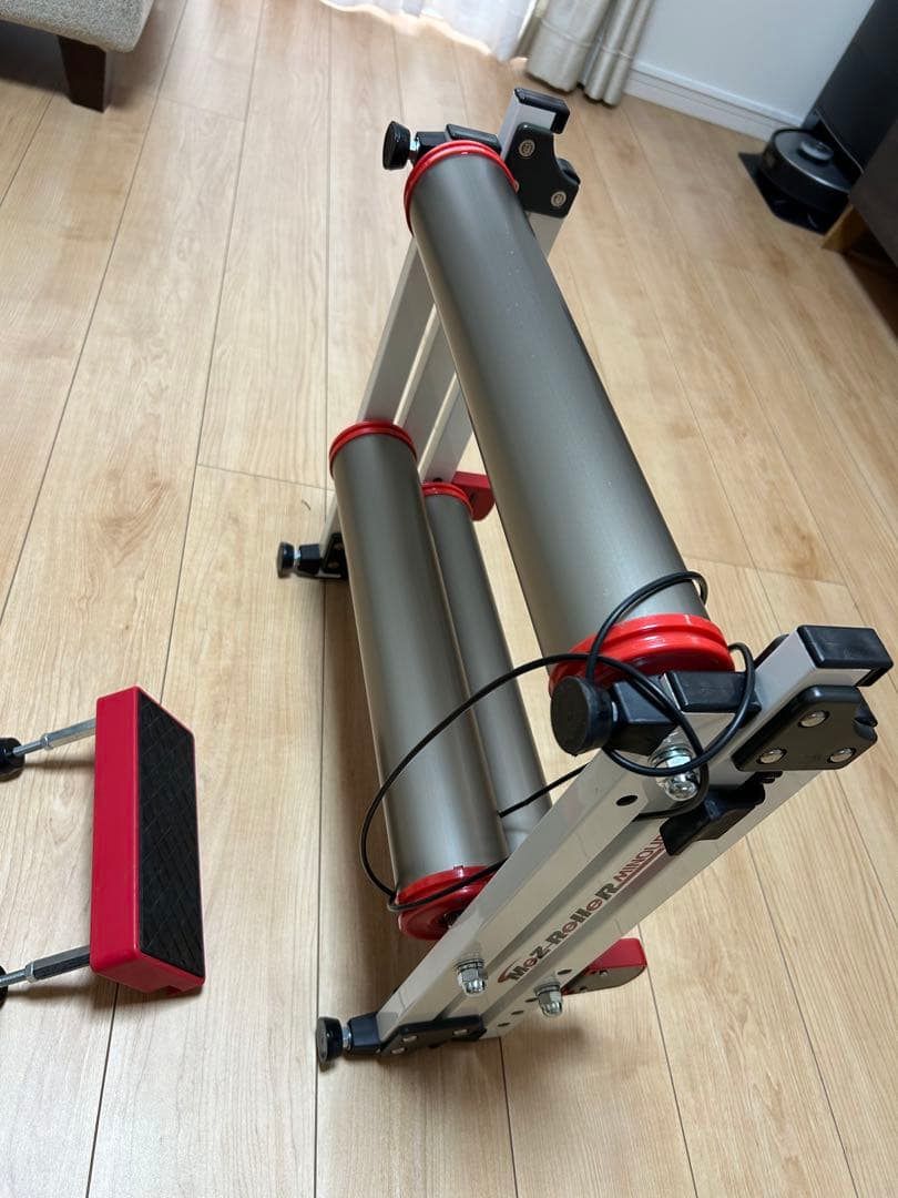 ミノウラ　3本ローラー シルバー/レッド