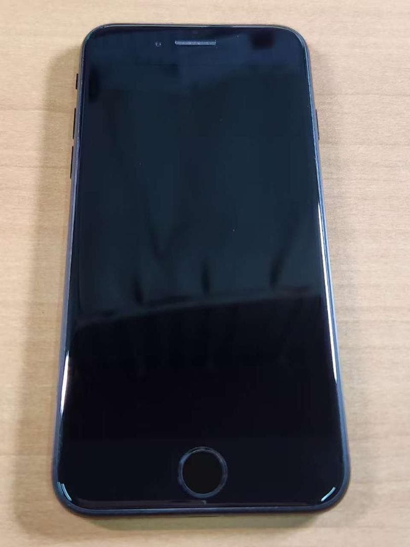 020900D iPhone SE A2296 第2世代 64GB