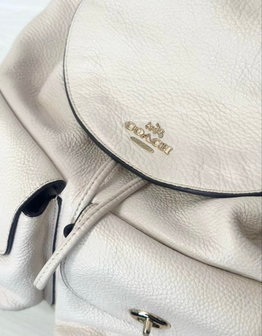COACH F37410クリームホワイトレザー　バックパックリュク