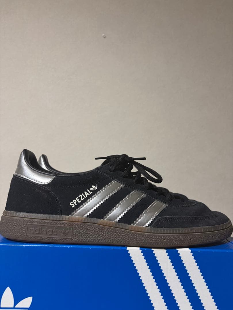 adidas spezial ブラック シルバー 27.5cm スニーカー