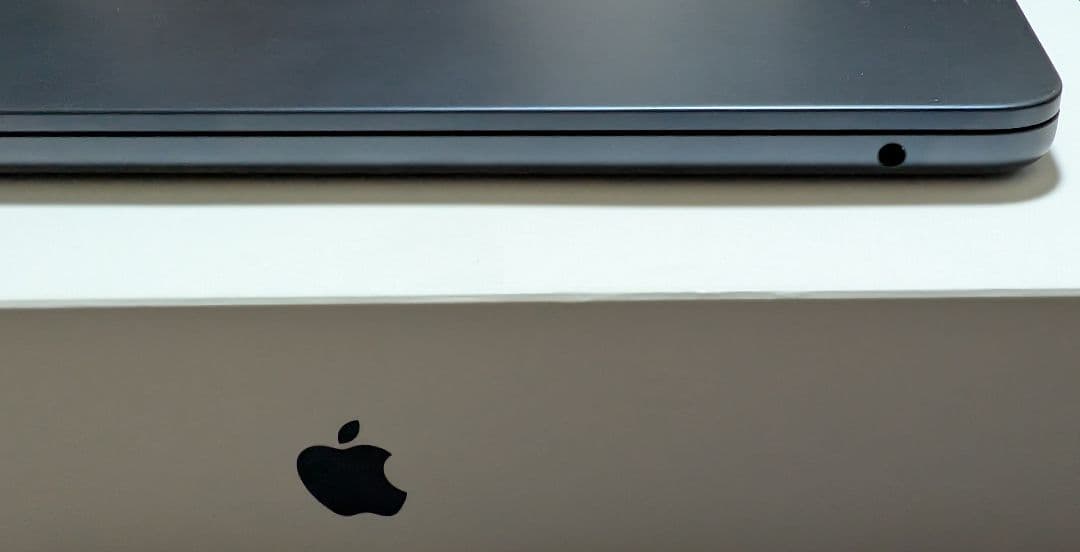 【24GB/1TB】MacBookAir13インチ M3※充電器・ケーブルなし