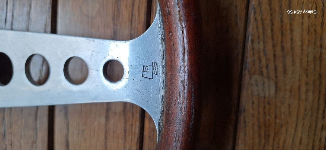 レスレストン　ウッドステアリング