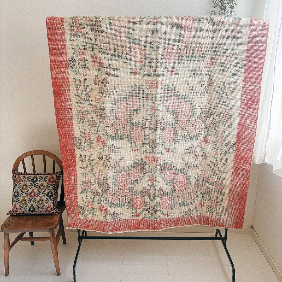 トルコ　ヴィンテージ ラグ　フローラル　ピンク