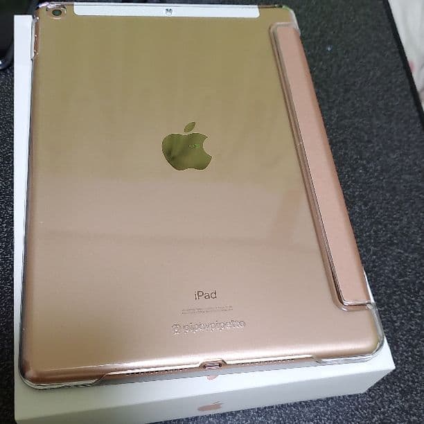 iPad本体 iPad Wi-Fi 32GB