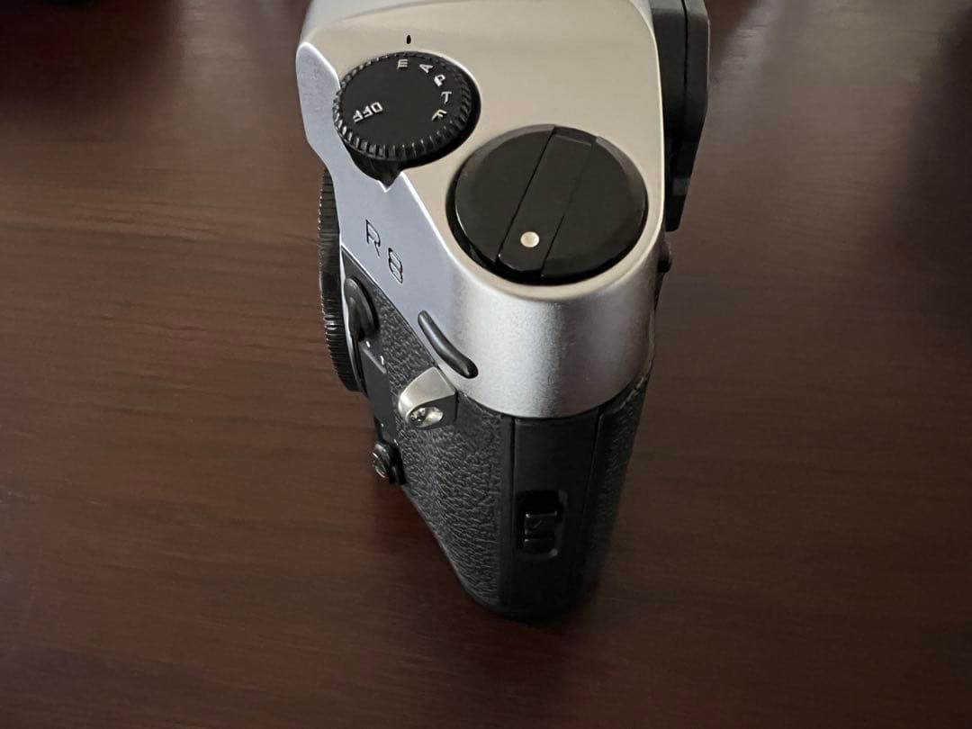 美品　ライカR8シルバー　プラスチックケース付