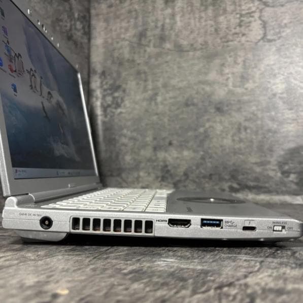 ★Windows11 最新オフィス2024 SSD　初期設定済すぐつかえます★