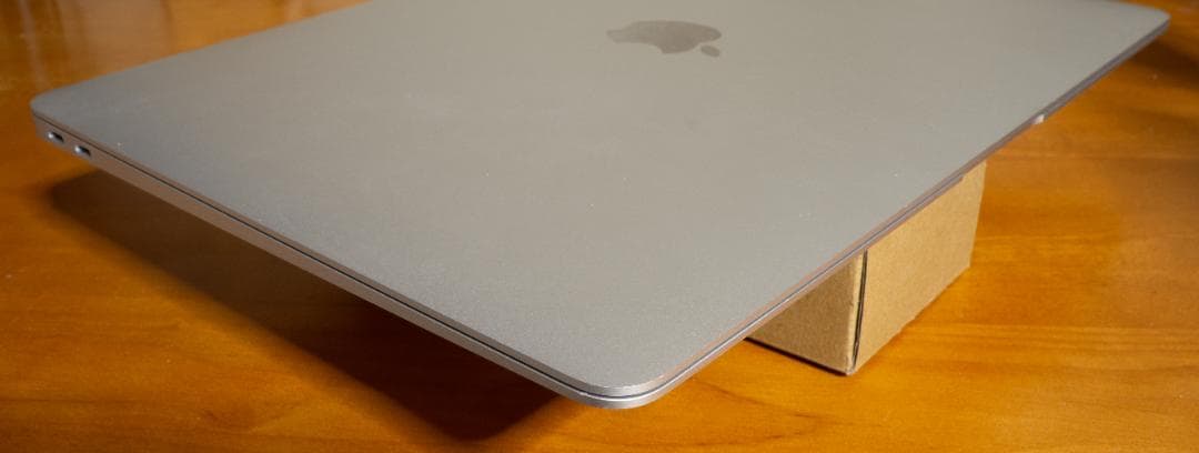 MacBookAir13インチ・2018年★バッテリー正常、208回