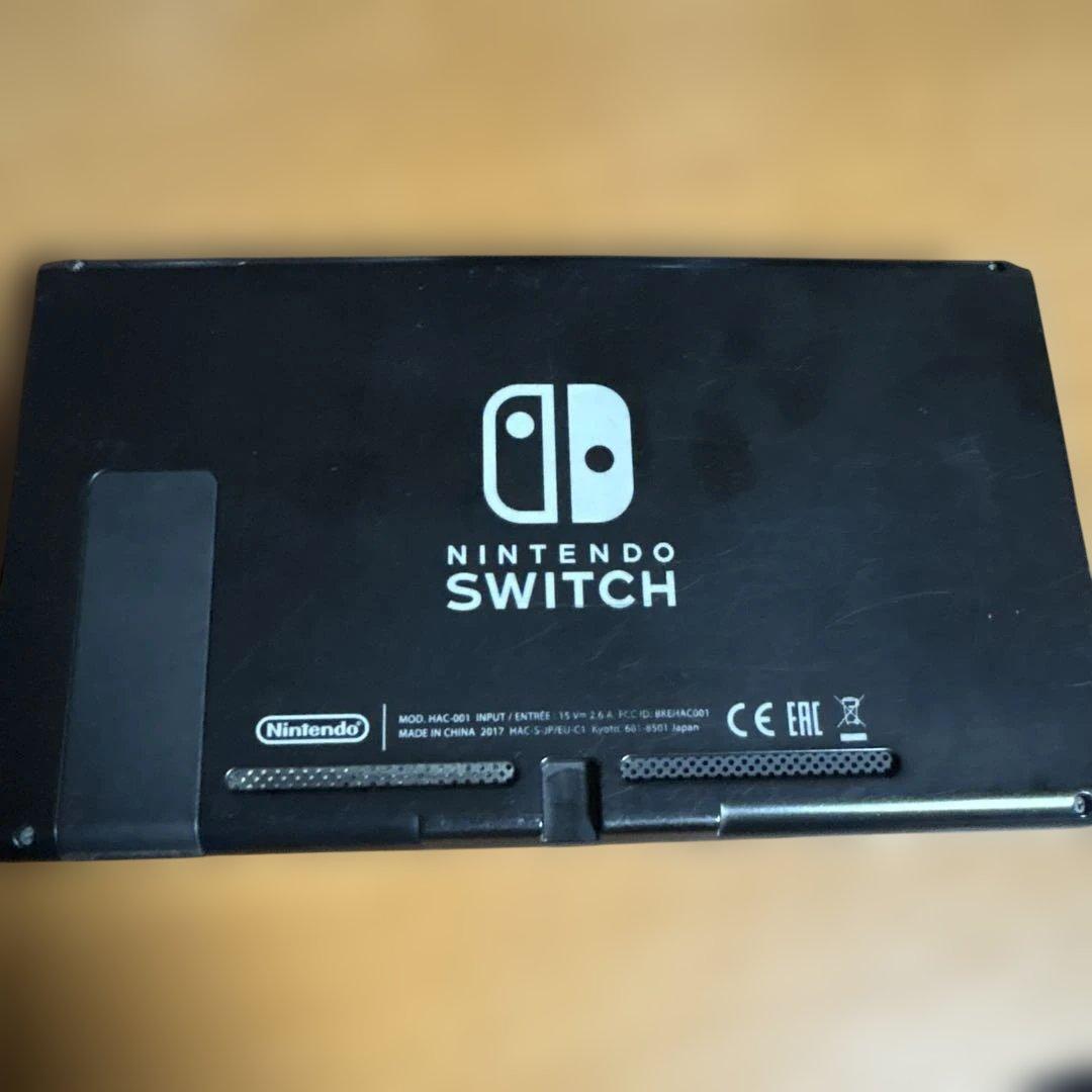 Nintendo Switch 本体　ジョイコンなし