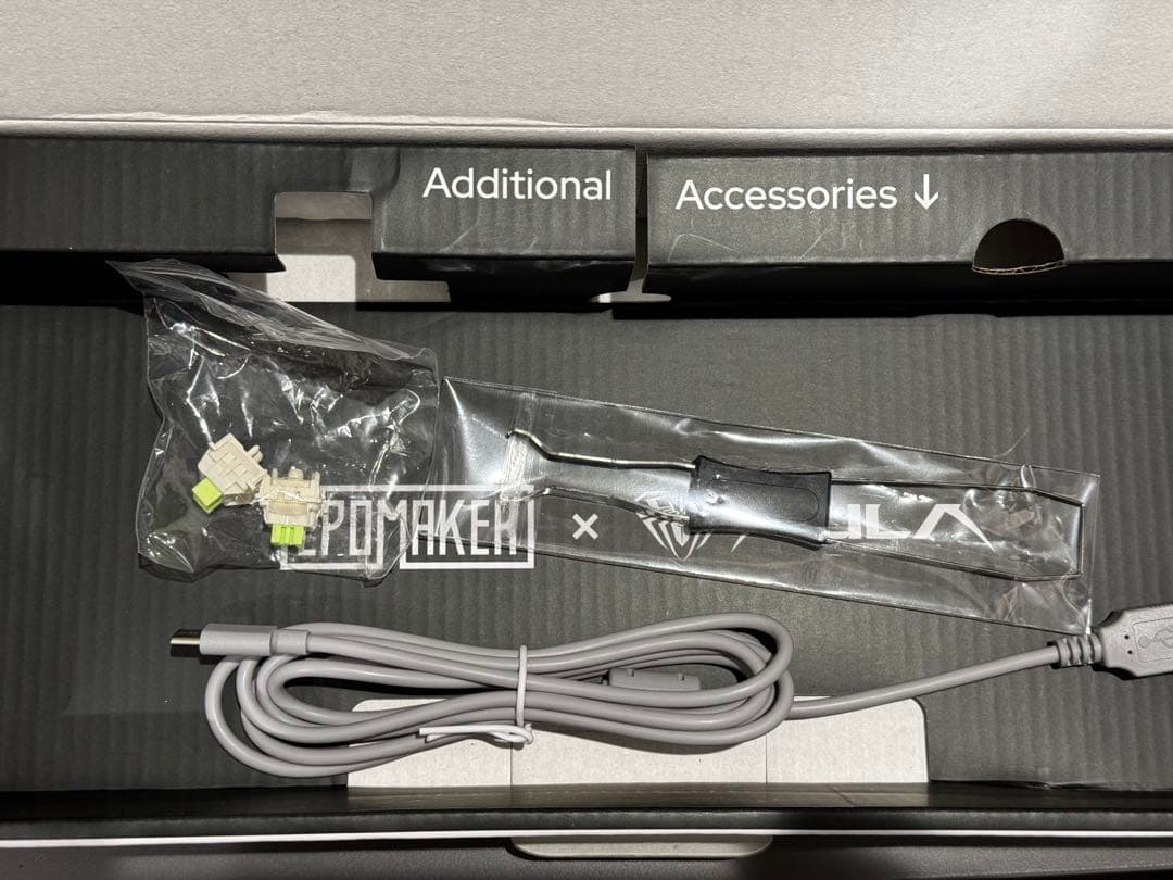 EPOMAKER x AULA F65 65%ワイヤレスメカニカルキーボード