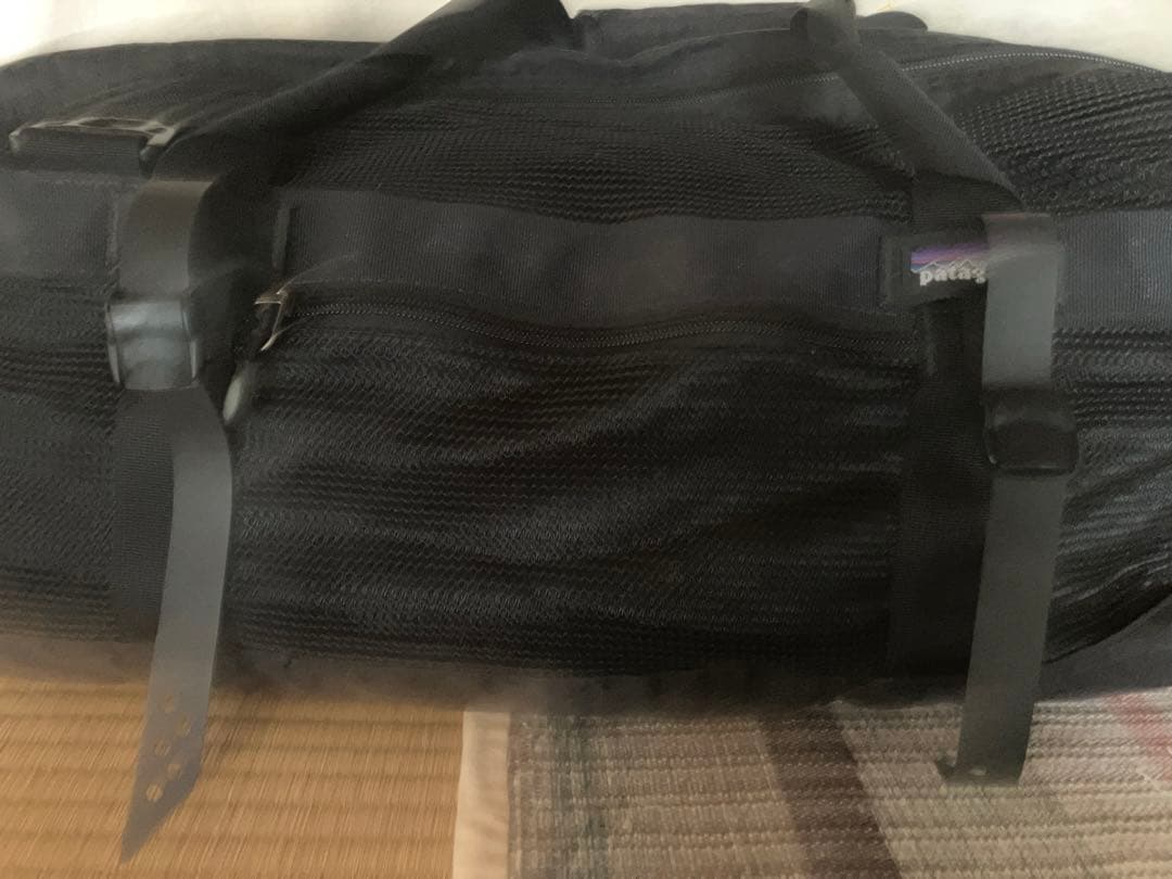 お盆値引美品希少patagoniaウェットスーツバック黒 大容量濡れ物乾き物両用