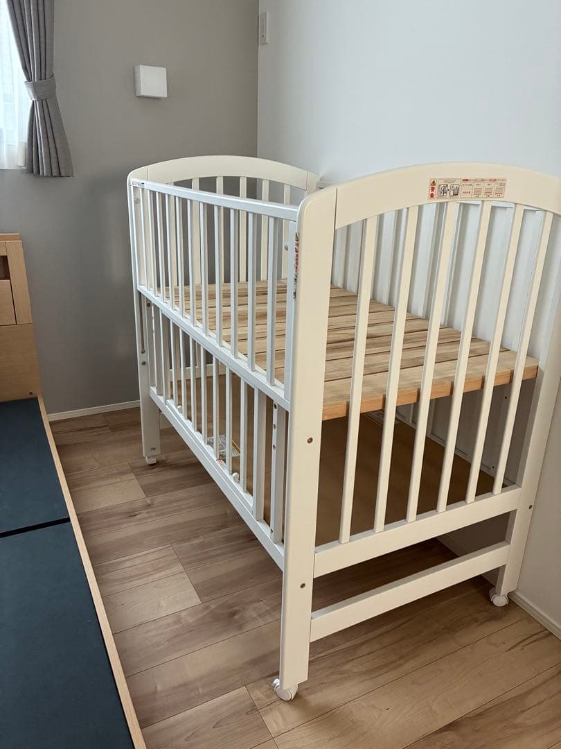 KATOJI ハイポジションベビーベッド アーチ　ホワイト　カトージ　説明書付き