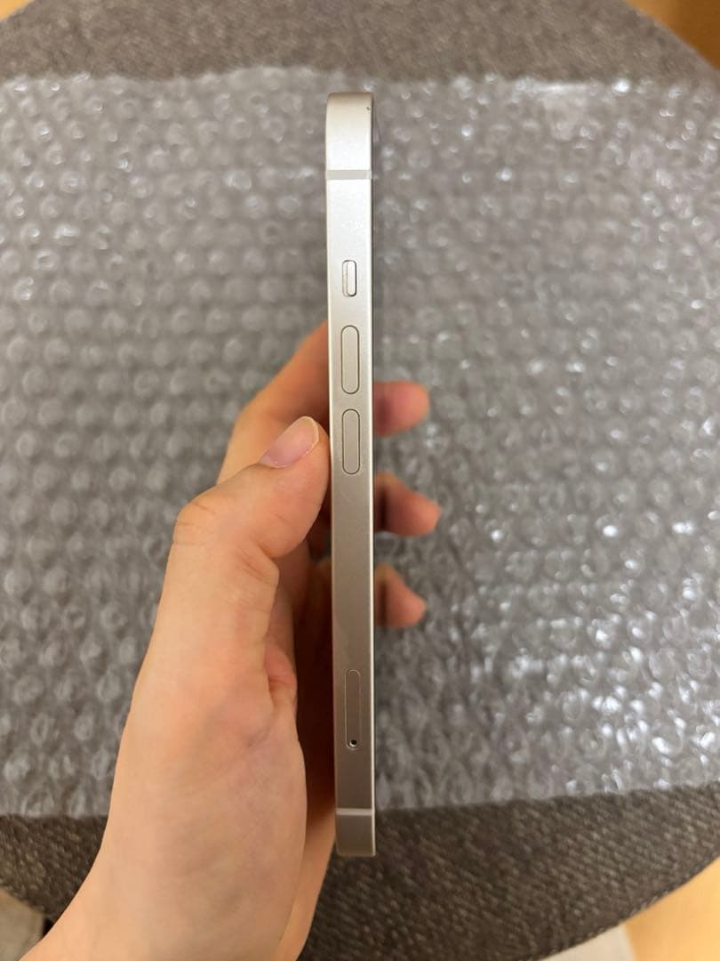 iPhone14 128GB 本体 スターライト 白