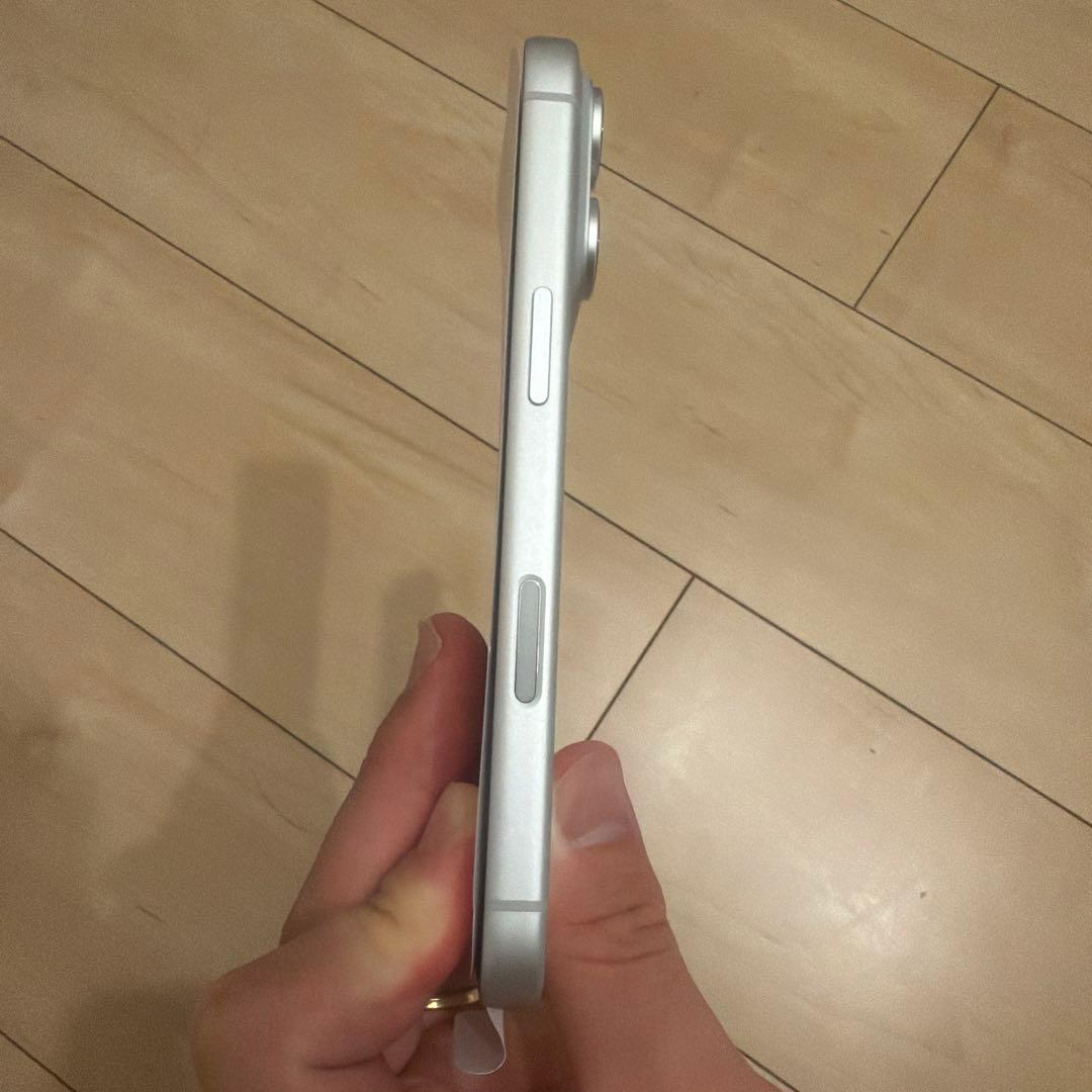 【美品】iPhone17pro 256GB シルバー 本体　おまけフィルム付き