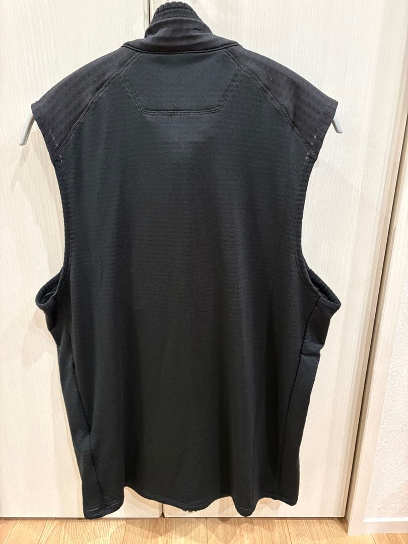 Patagonia R1ベスト 黒 M